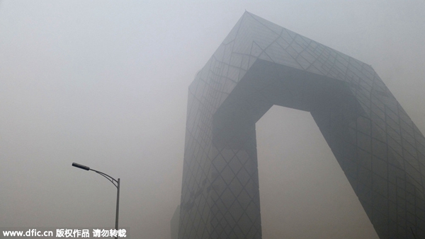 Schools, expressways closed in northern China as authorities ponder smog