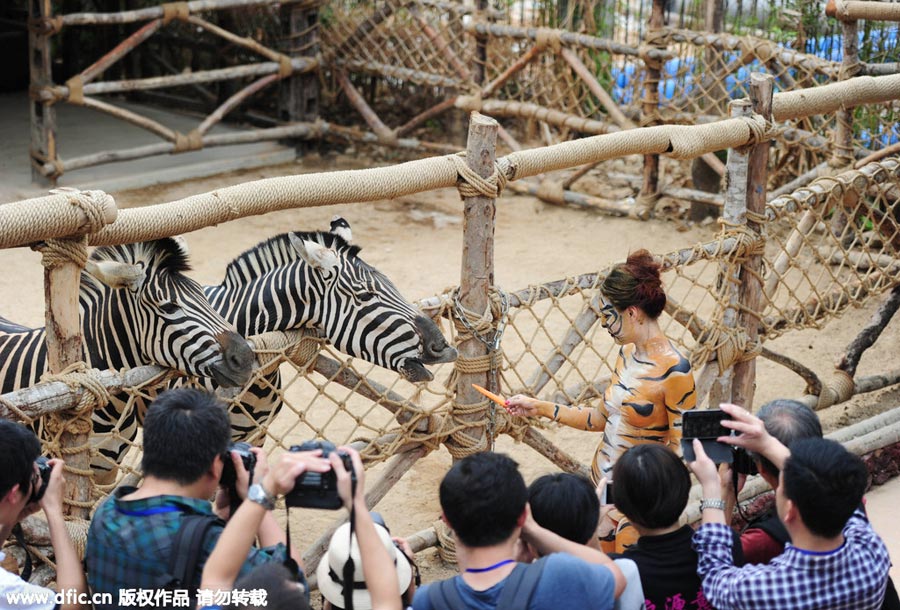 Bodypainting appeals to protect animals