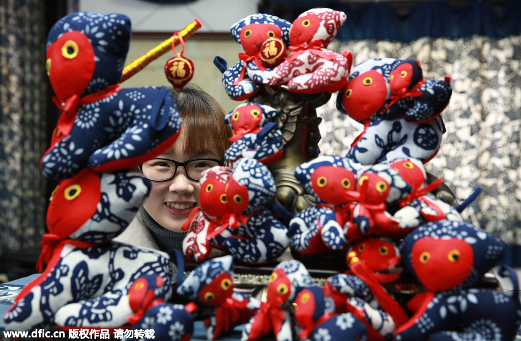 Museum designs calico monkey mascots in Jiangsu