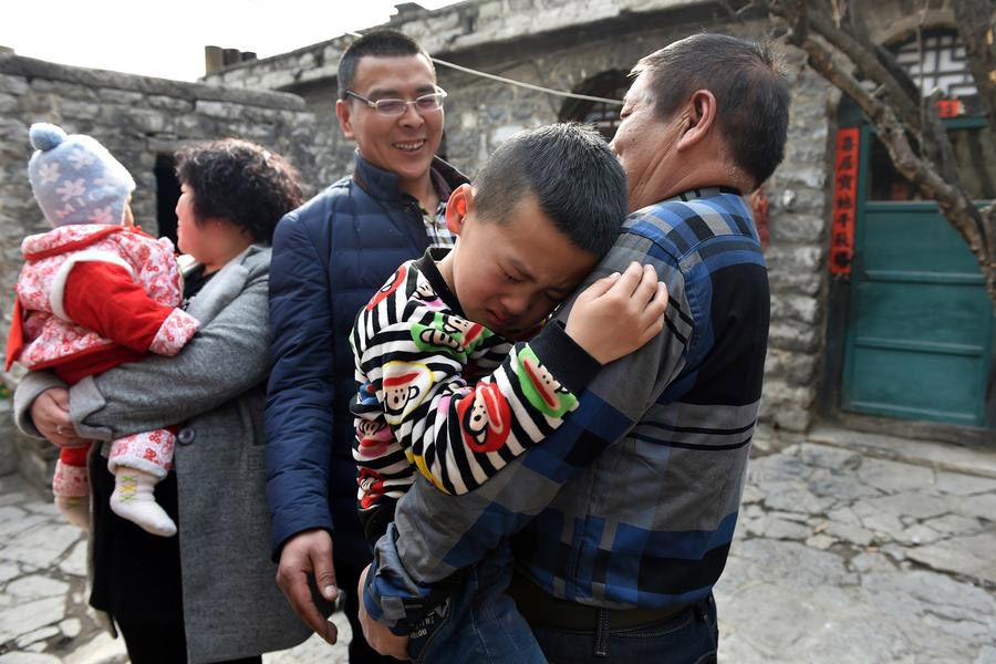 Elders, children cope alone in village after Spring Festival reunion