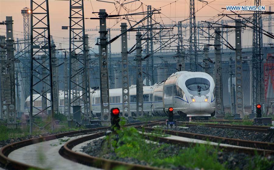 China has world's largest high-speed rail network