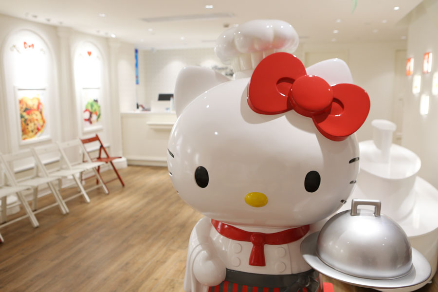 Shanghai opens first authorized Hello Kitty-themed restaurant