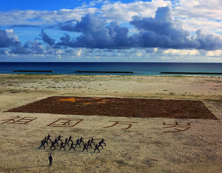 PLA soldiers on patrol on Xisha Islands