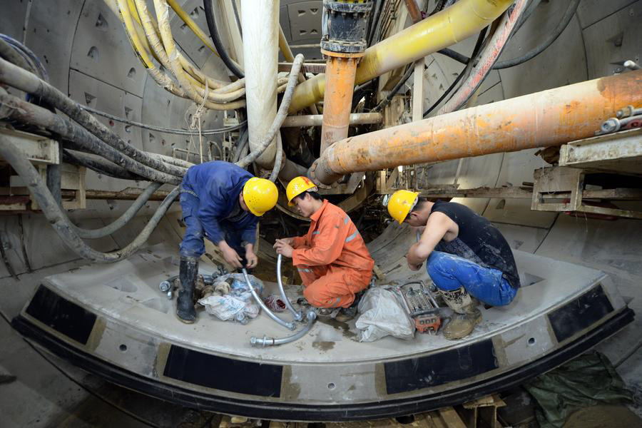 First subway line to run under Yellow River