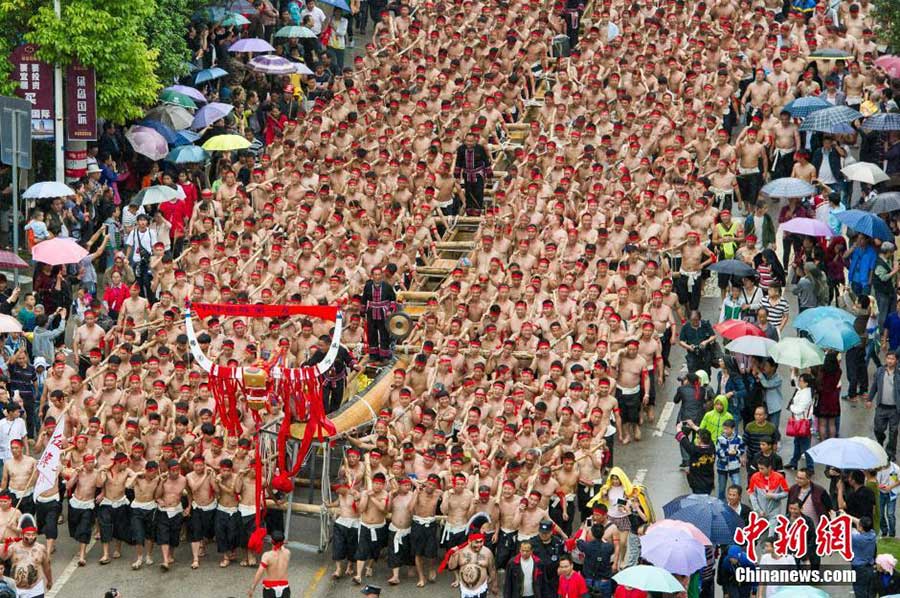 Sailing on a sea of people