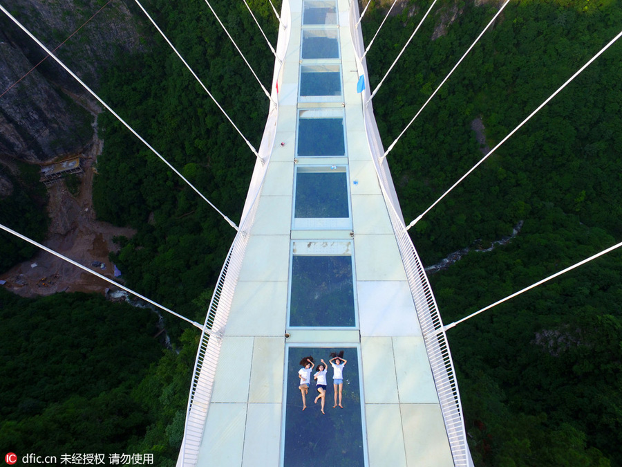 Models grace world's longest glass bridge