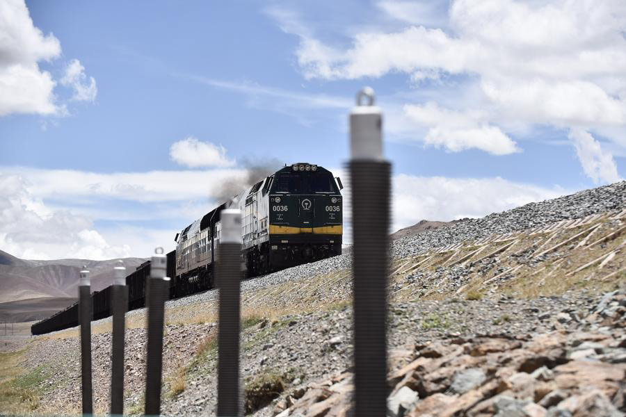 Tenth birthday of the world's highest altitude train line