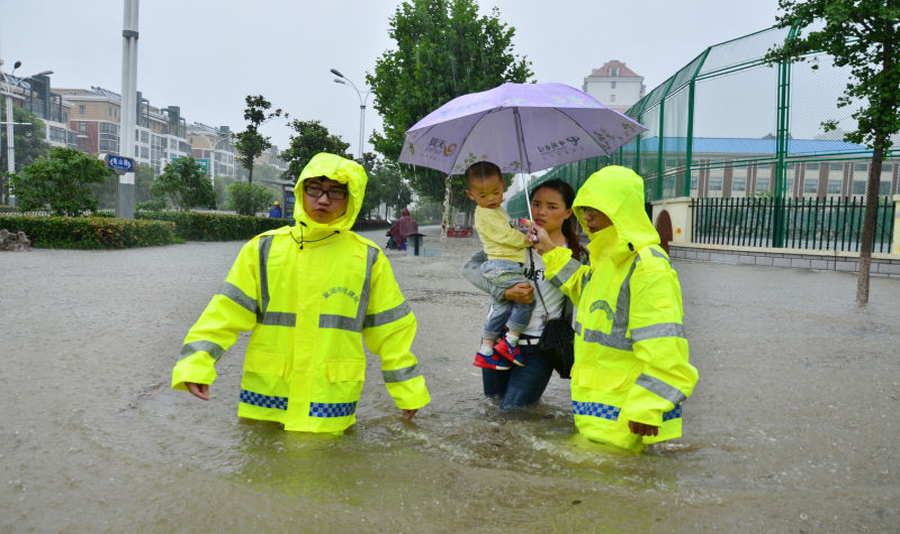 Flood causes overflow of 35 reservoirs in East China's Anhui