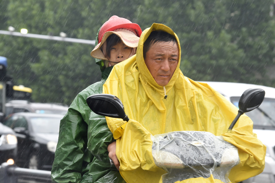 Flood causes overflow of 35 reservoirs in East China's Anhui