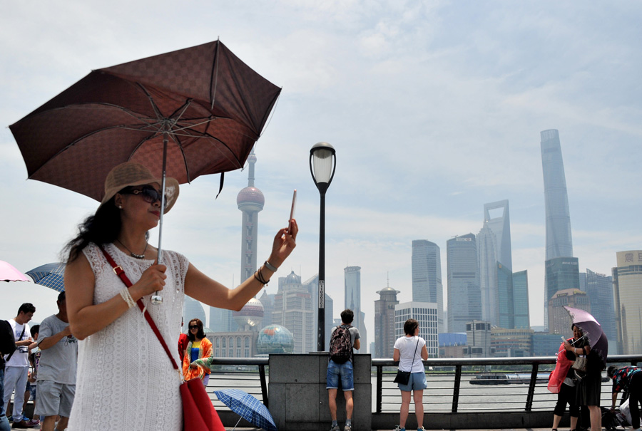 Shanghai issues first high temperature alarm this year