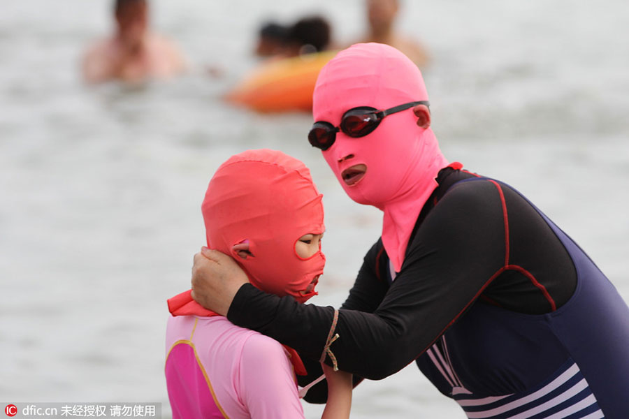 Face-kini masks hit Qingdao again