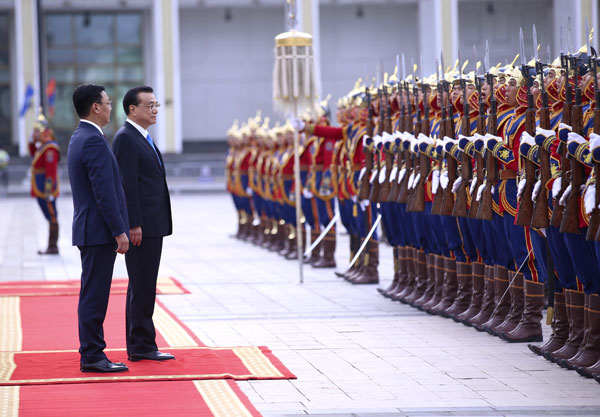 Chinese premier meets Mongolian president in Ulaanbaatar