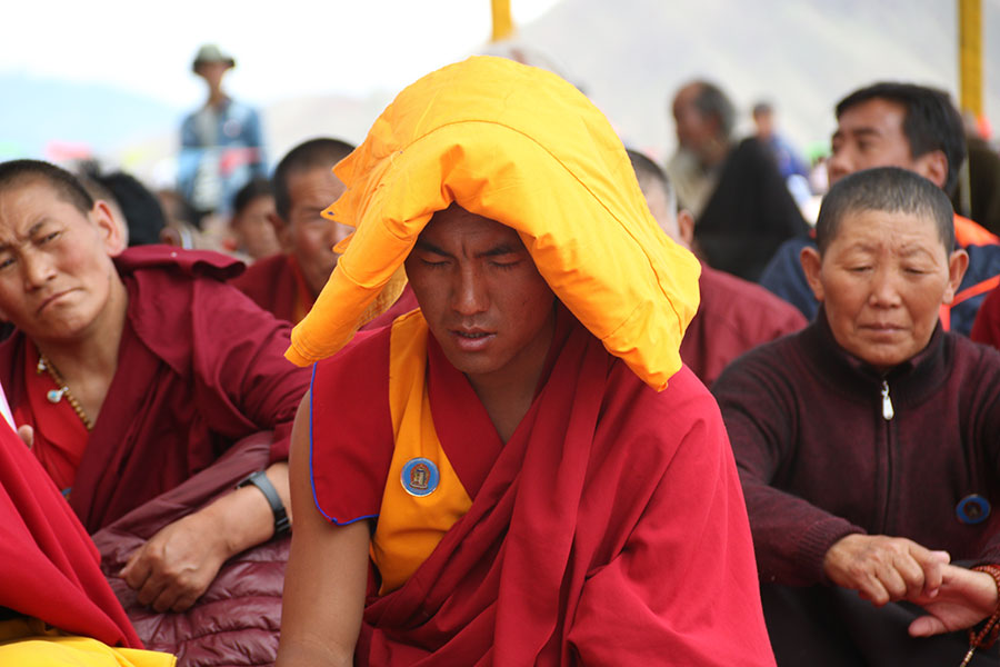 Devotees seek light, wisdom in Tibet