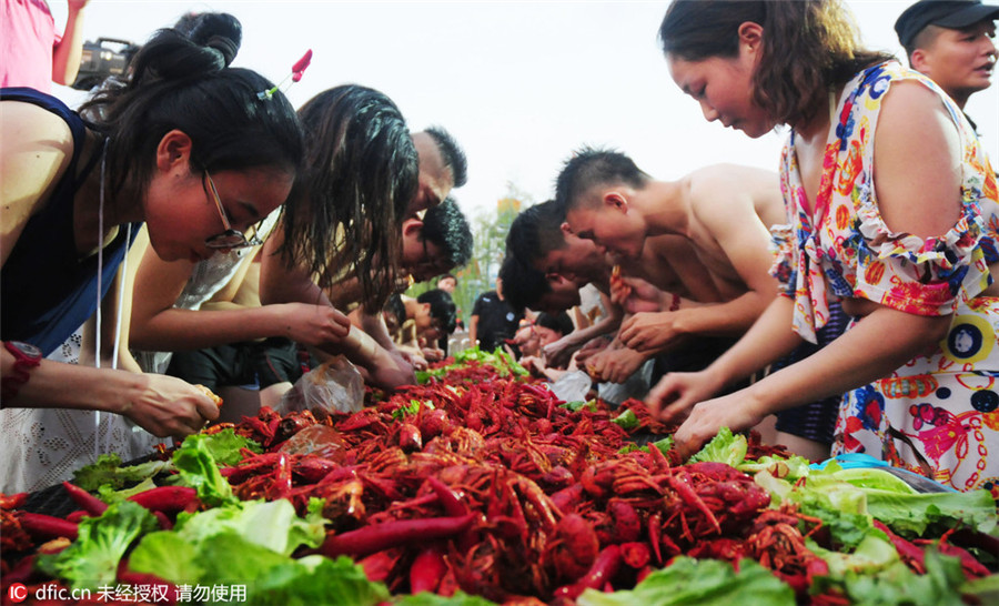 Spicy crawfish cools you down in hot summer