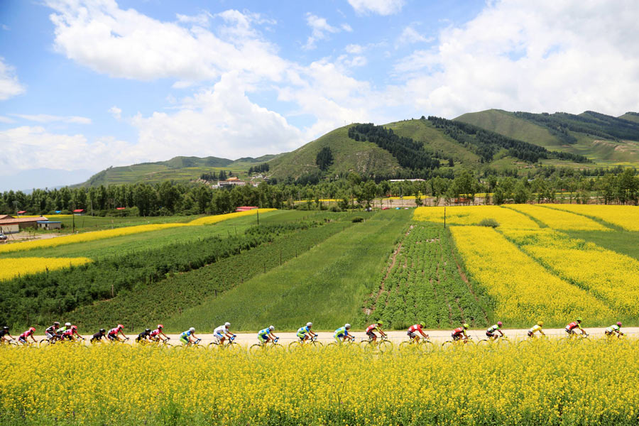 Moments from the 2016 Tour of Qinghai Lake