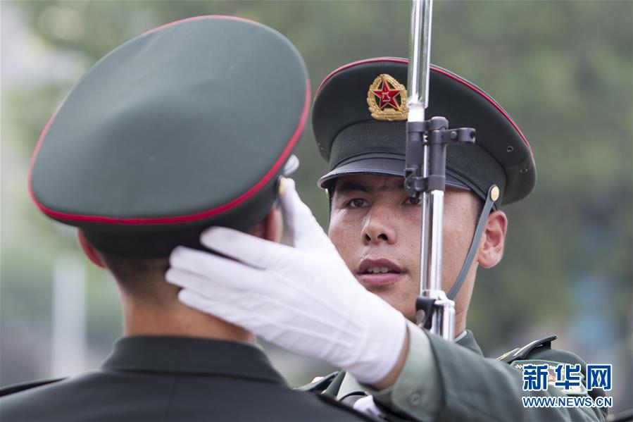 In pictures: Honor guards of PLA