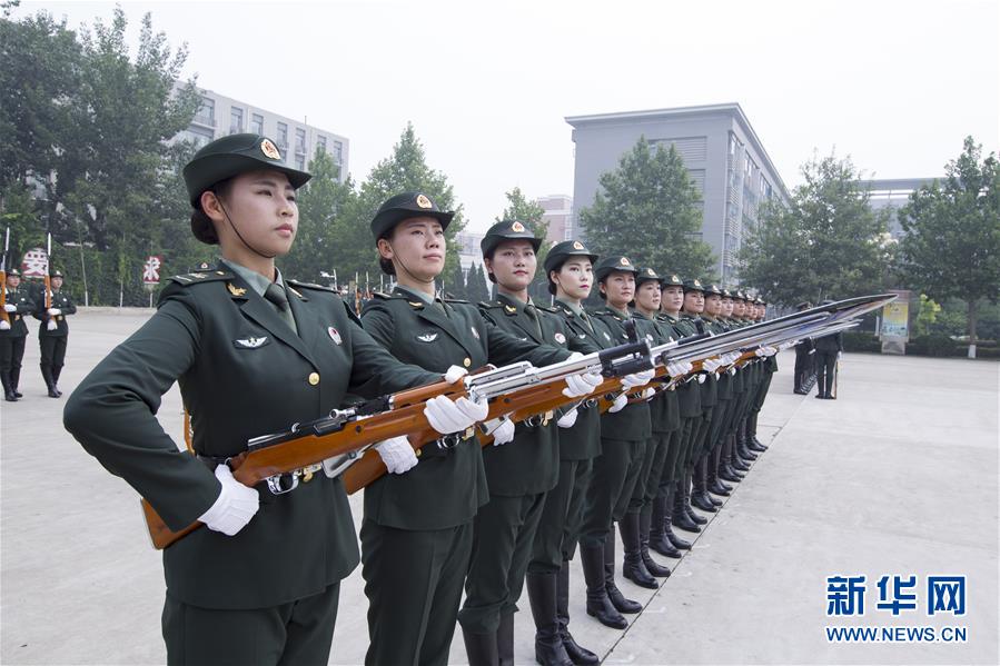 In pictures: Honor guards of PLA