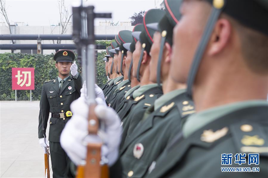 In pictures: Honor guards of PLA