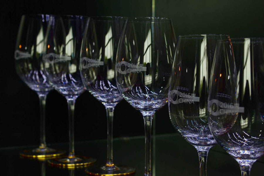 Glassware from North China serves upcoming G20 Summit