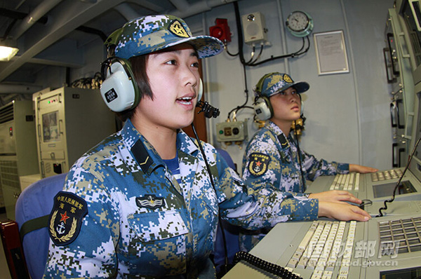 Female soldiers on Frigate Jingzhou