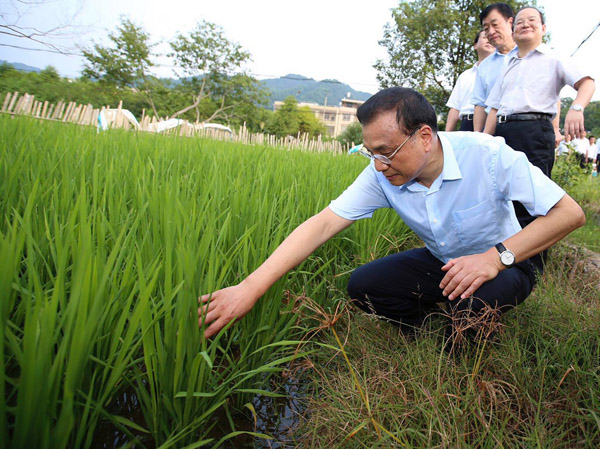 Premier Li vows to improve infrastructure for rural areas in southern Jiangxi