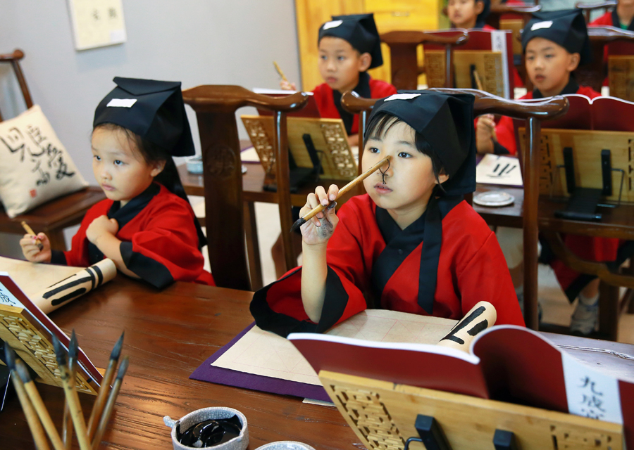 Parents see value in calligraphy