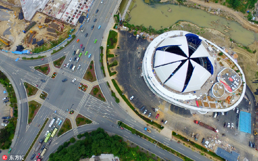 World's largest transparent-domed bar under construction