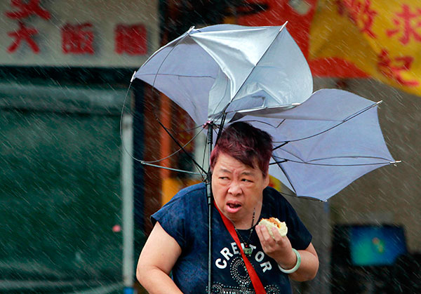 Typhoon Megi leaves 4 dead, 268 injured in Taiwan