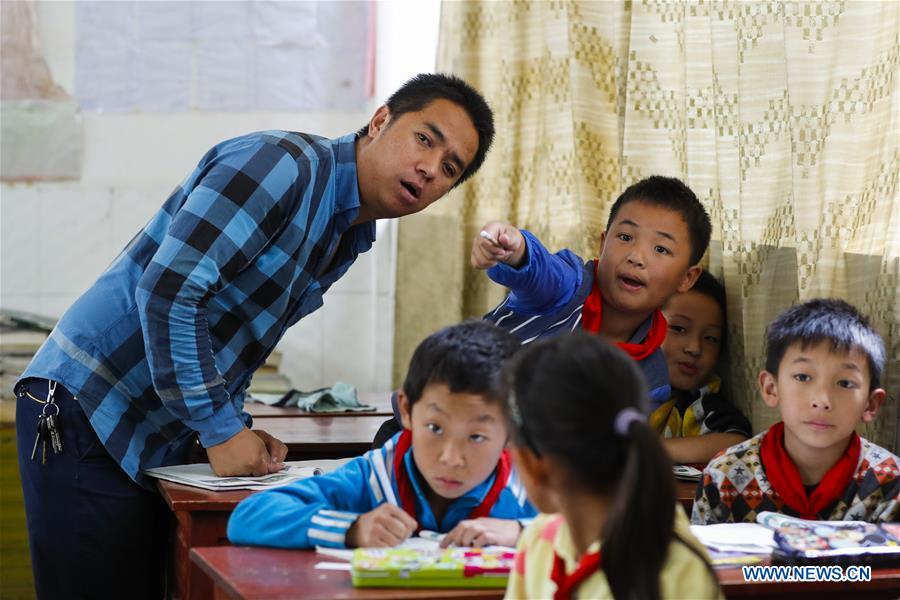 Sang Lei, voluntary teacher in China's Yunnan