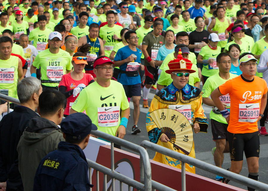 South African runner wins Shanghai Marathon