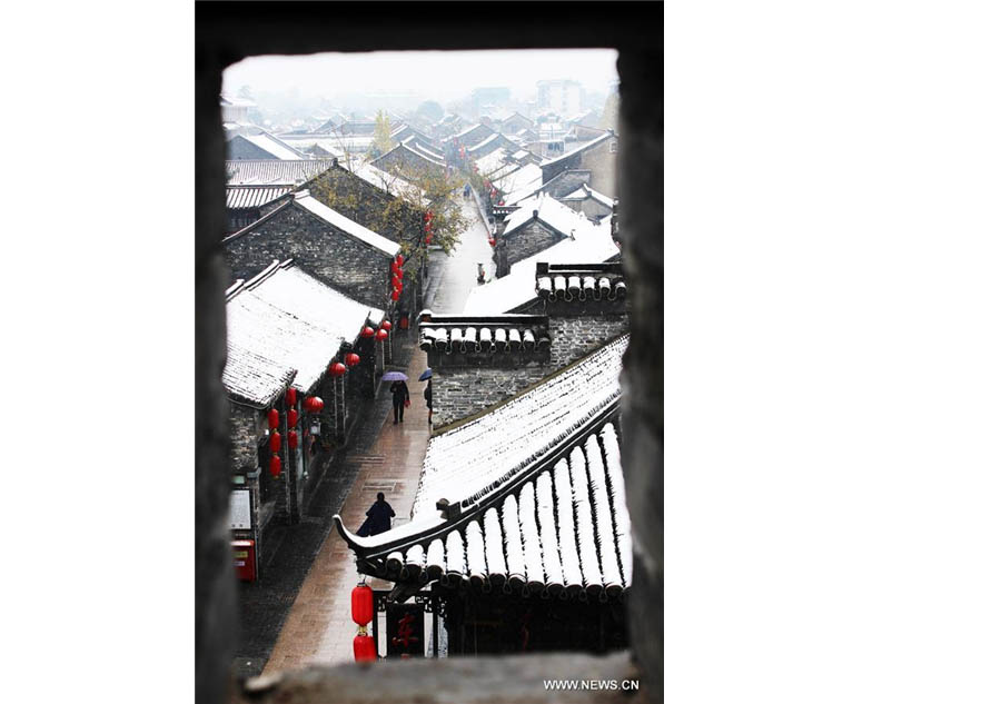 First snow of season blankets many parts of China