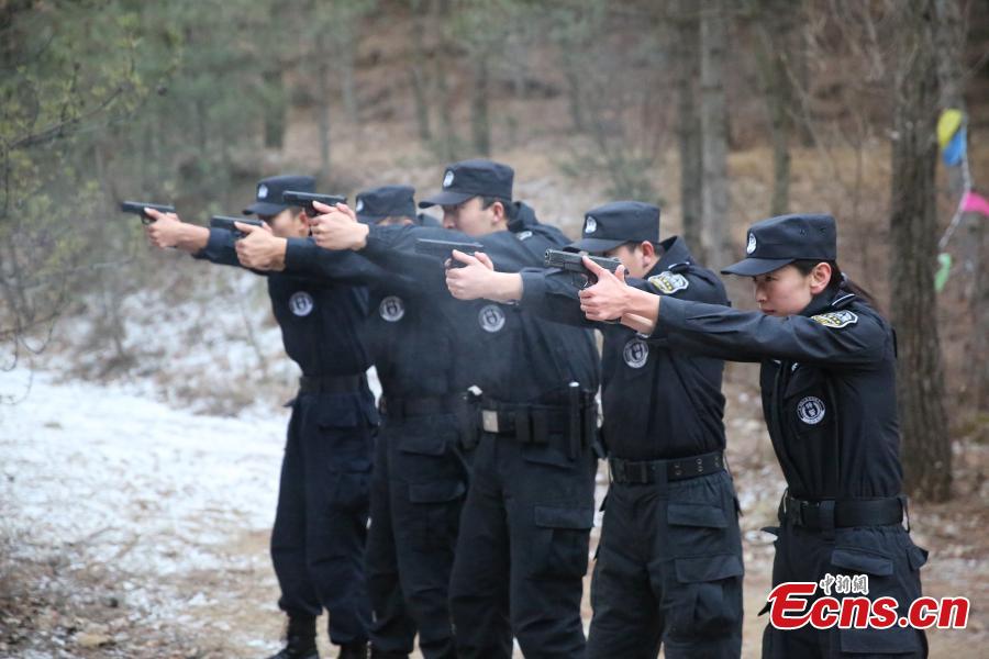Post-90s female SWAT instructor in Hohhot