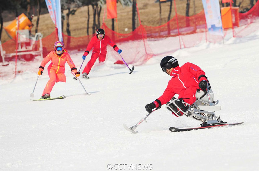 China holds first disabilities winter-sports festival