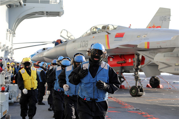 CNS Liaoning leads live-fire drill