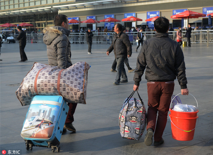 Early birds return home for Spring Festival