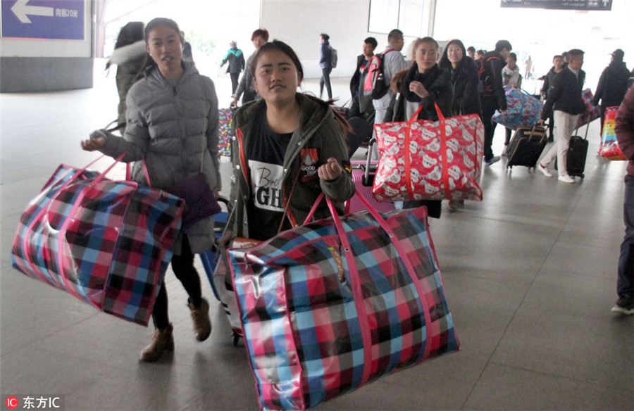 Early birds return home for Spring Festival