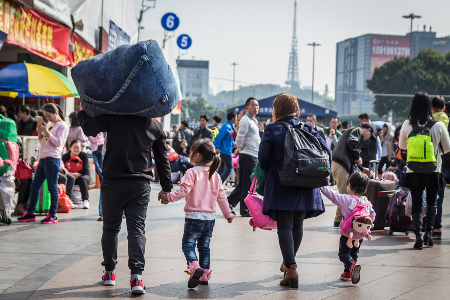 On the way home: Spring Festival travel rush to begin