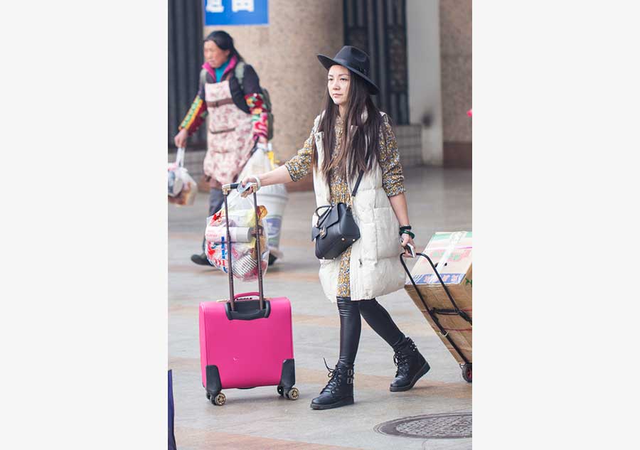 How luggage has transformed through the years during Spring Festival