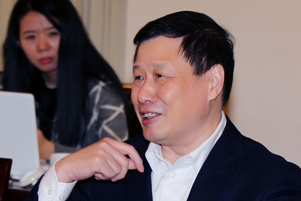 Shanghai elects new mayor