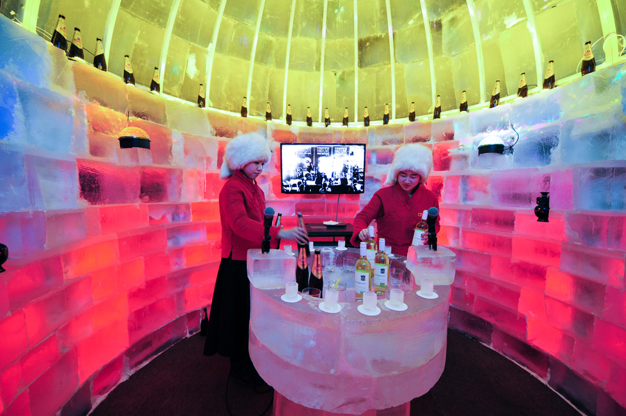 'Ice bar' opens in Shenyang
