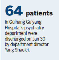 Patients discharged, transferred en masse