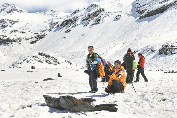 Chinese warming up to holiday in Antarctica