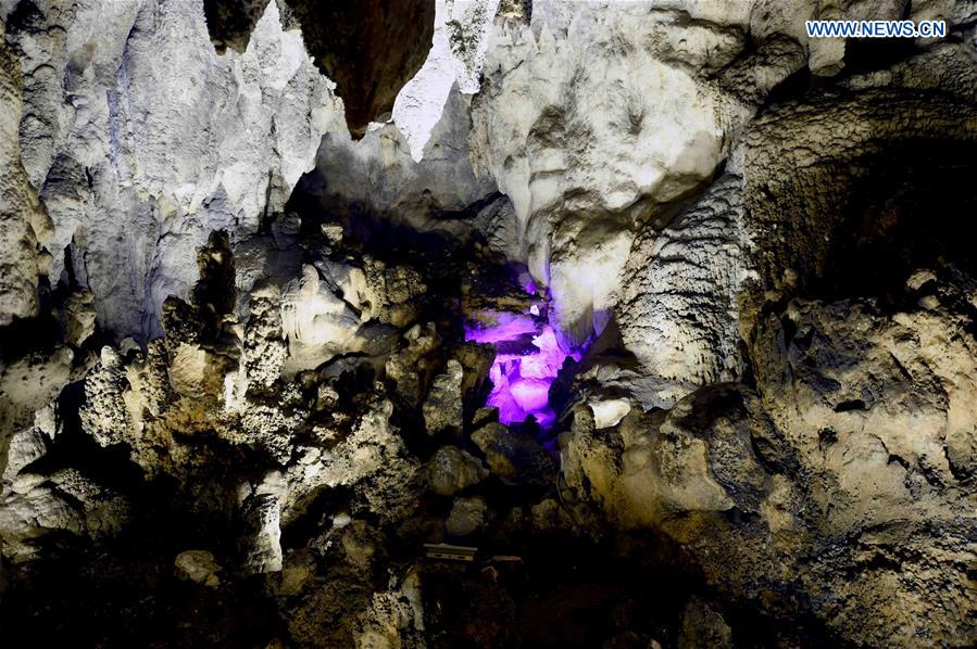 Karst cave in SW China to open to tourists