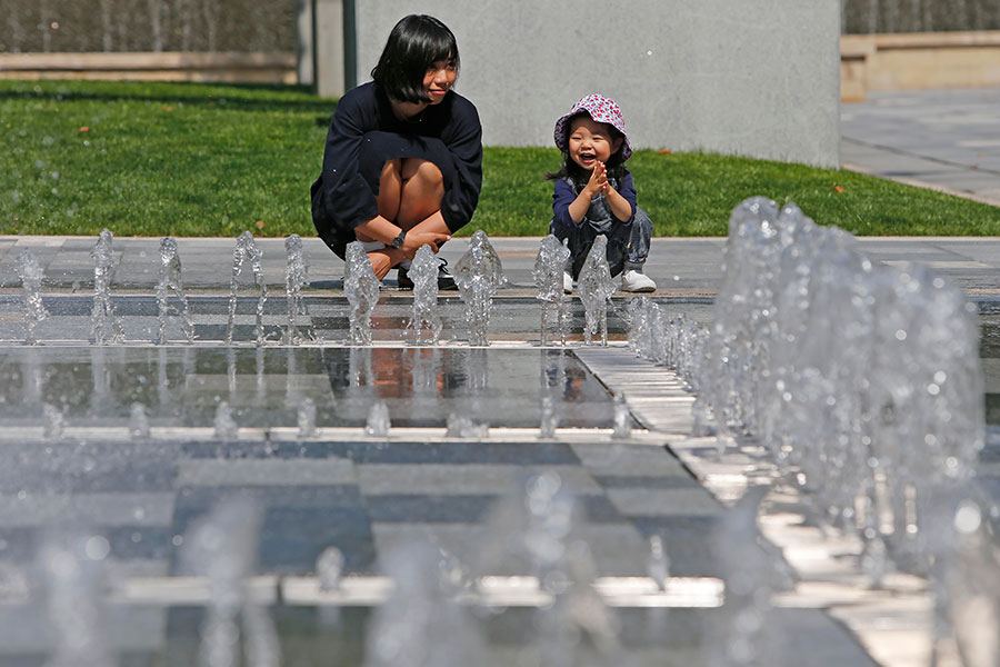 Shanghai sizzles in 120-year high heat