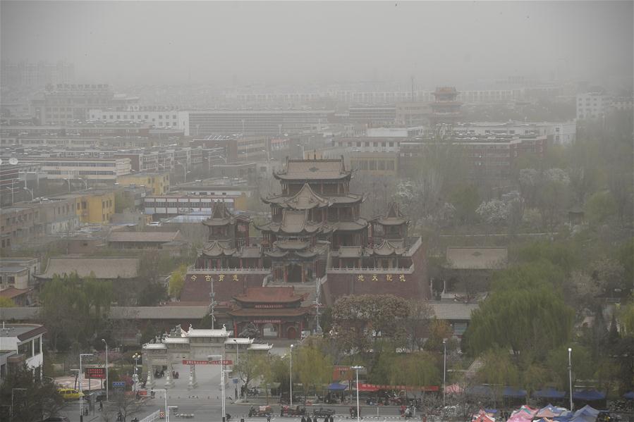 Sandstorm blankets Northwest China's Ningxia