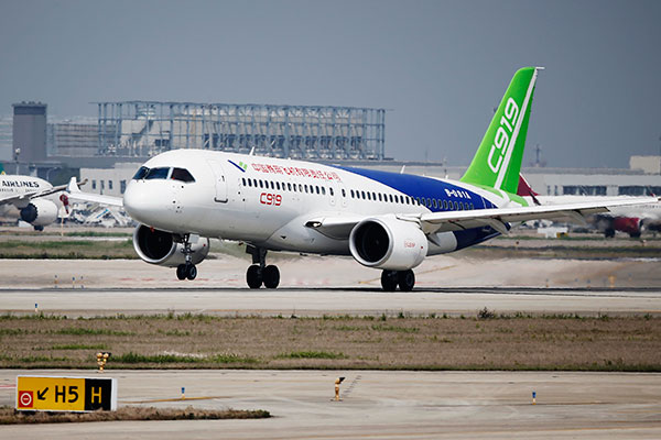 Domestic airliner in final tests