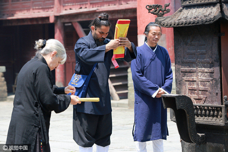 Mexican learns tai chi on Wudang Mountains for 25 times