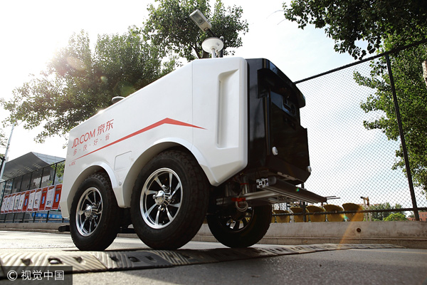 E-commerce giant launches robot courier