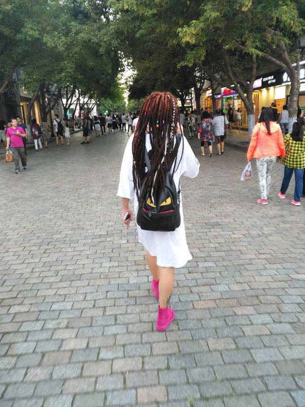 Harbin stylist outfitting Chinese with dreadlocks