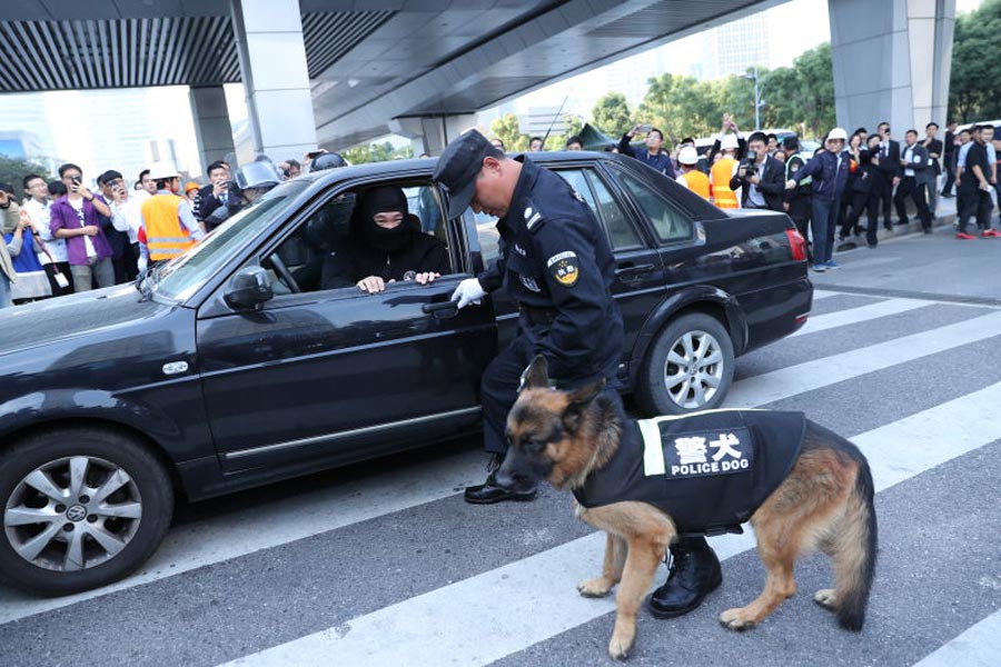 Emergency drill held at Shanghai World Financial Center